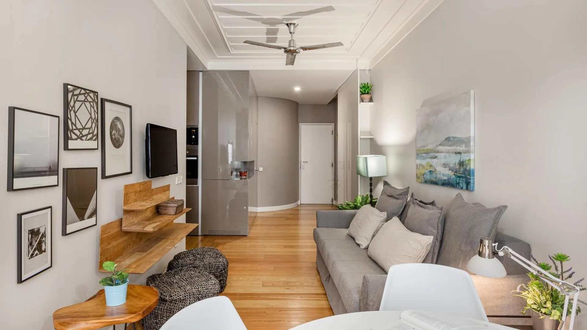 Trendy Chiado Flat Apartment Lisbon